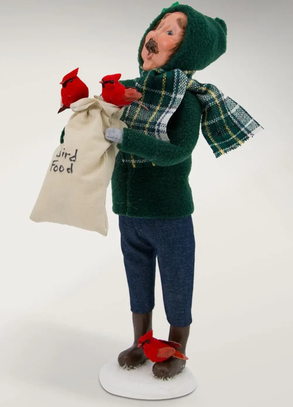 Byers Choice Family With Cardinals Man, , 111M^ Byers Choice Carolers