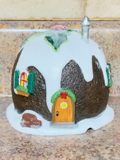Department 56 Npv, Santa's Little Cakes, 4044833, North Pole Village^ Santas