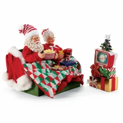 Enesco Pd, Santa And Mrs. Claus Binge Watching, 6008610, Possible Dreams, Clothique^ Santas